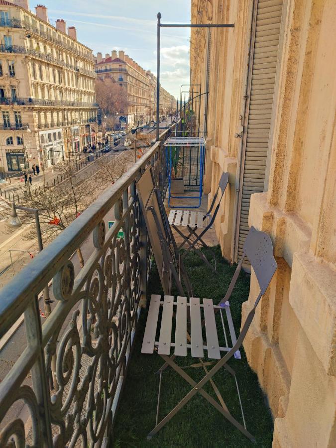 Appartemment Rue De La Republique, Joli Et Moderne Au Coeur Du Centre Marseille Bagian luar foto