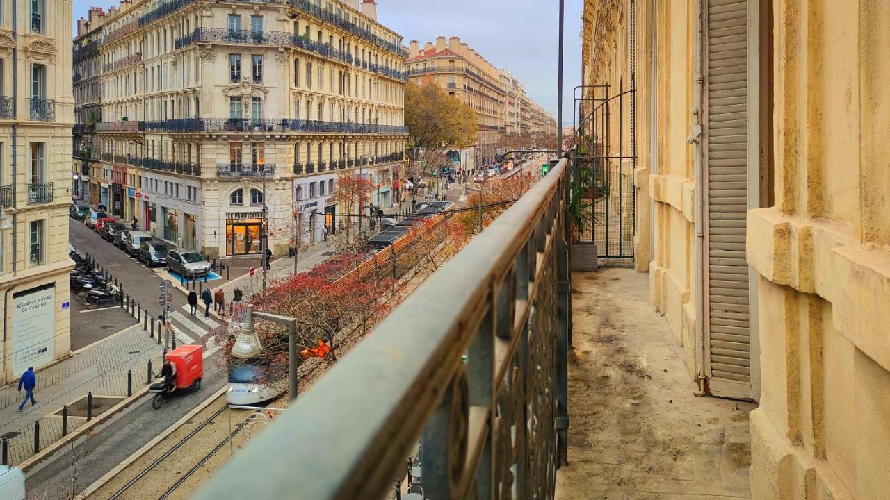 Appartemment Rue De La Republique, Joli Et Moderne Au Coeur Du Centre Marseille Bagian luar foto